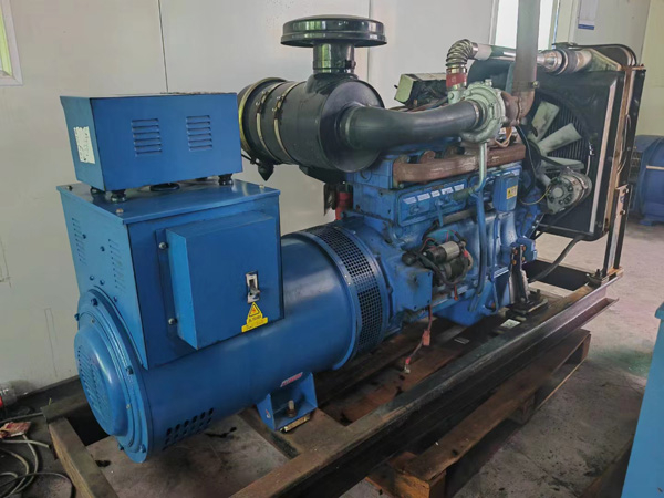 兴化100kW柴油发电机组使用多级机油有哪些优缺点？
